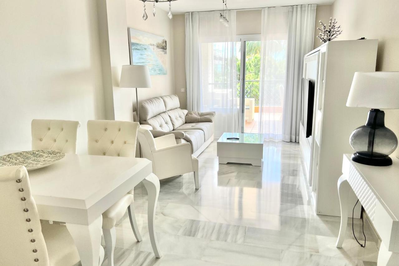 Mi Capricho Beachfront- 9E Apartment With Sea Views - Costa Del Sol Sitio de Calahonda Exteriör bild